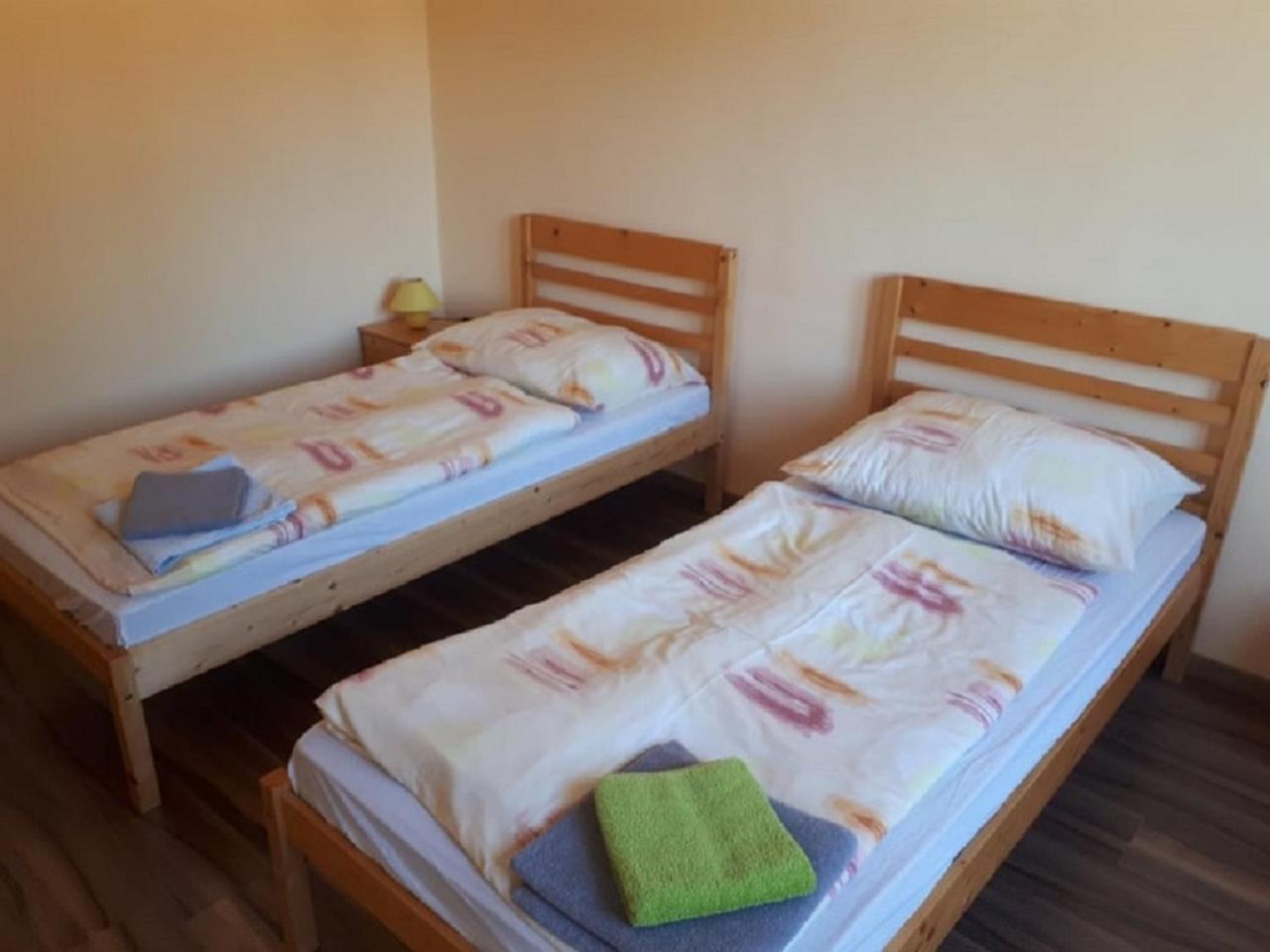 Tuettoes Vendeghaz Bed & Breakfast Hedrehely Bilik gambar